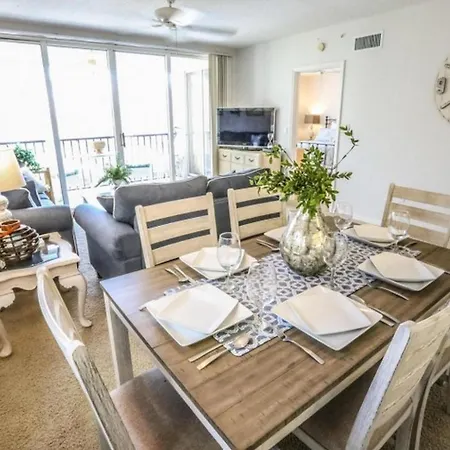 Hibiscus Point 821 Villa